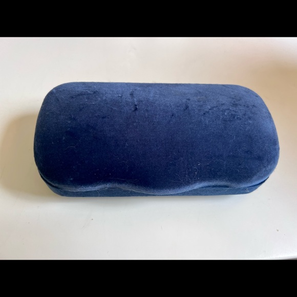 Gucci Sunglasses - Picture 2 of 5